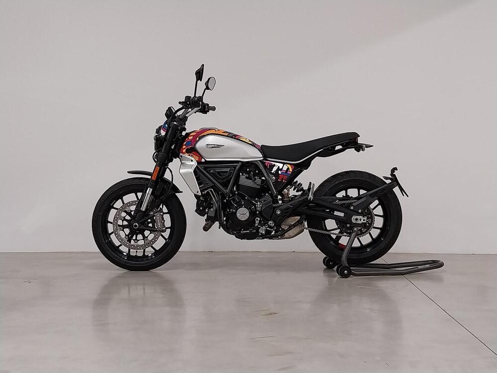 Ducati Scrambler 800 Icon (2023 - 24) (2)