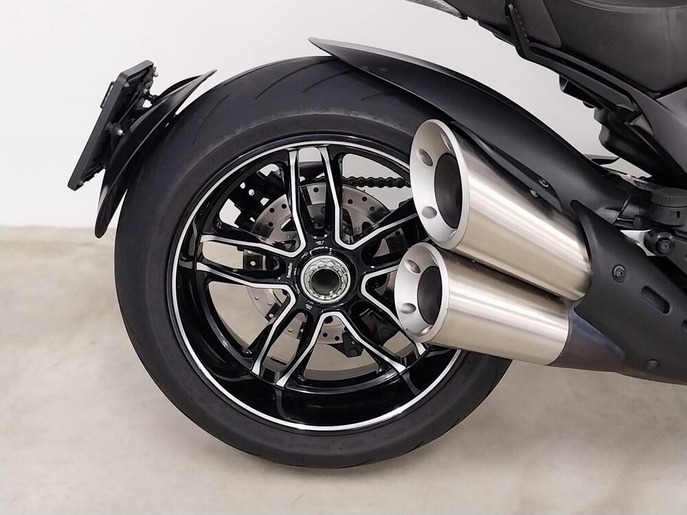 Ducati Diavel 1200 Carbon (2014 - 16) (6)