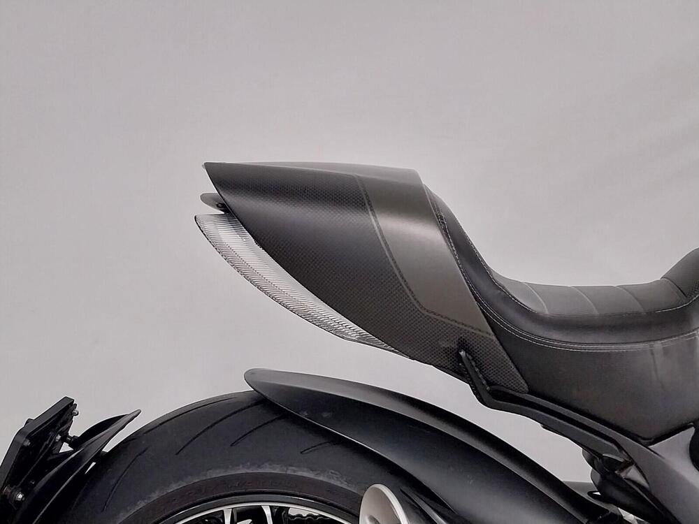 Ducati Diavel 1200 Carbon (2014 - 16) (9)
