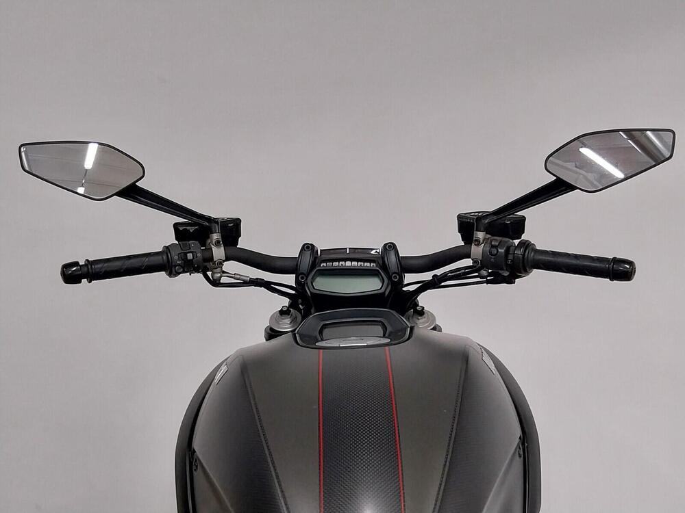 Ducati Diavel 1200 Carbon (2014 - 16) (16)