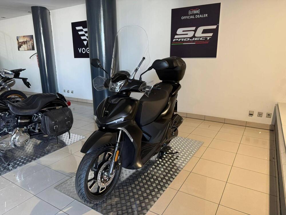 Voge Sfida SR16 200 (2025 - 26) (3)