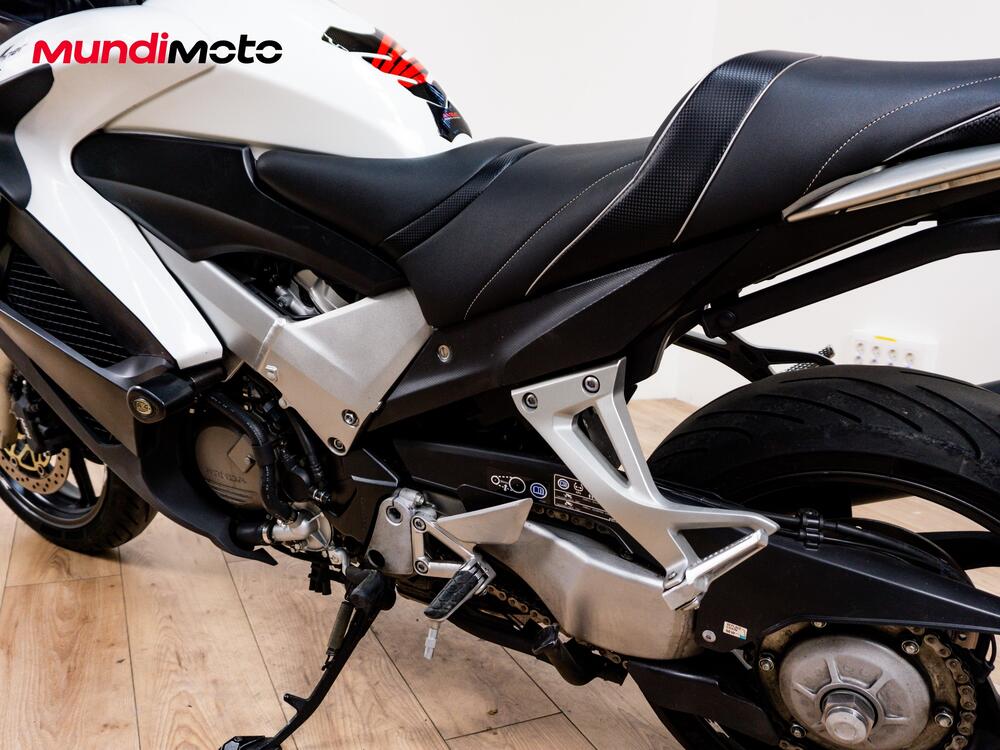 Honda VFR 800 (2002 - 05) (8)