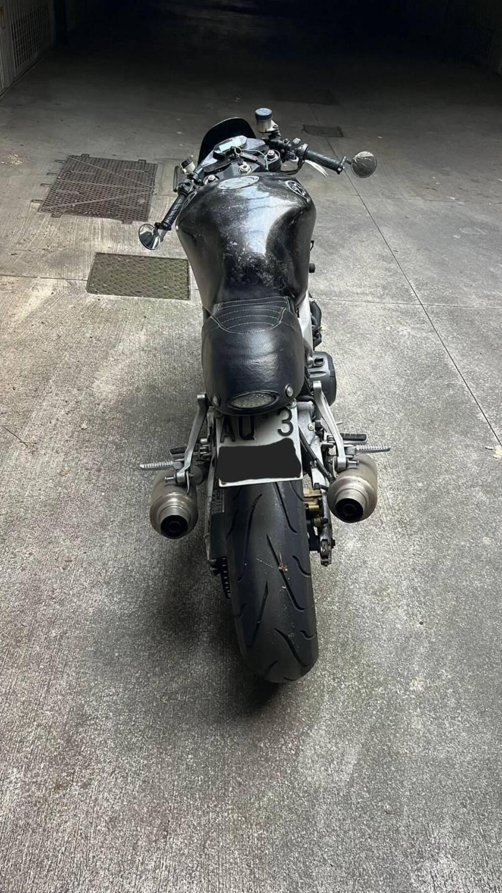 Honda VTR 1000 F Firestorm (1997 - 00) (4)