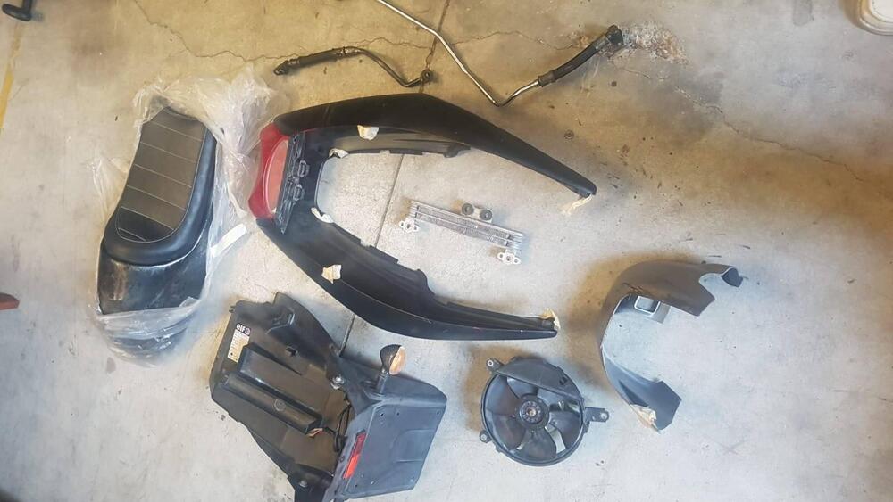 Honda VTR 1000 F Firestorm (1997 - 00) (20)