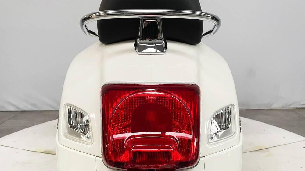 Vespa GTS 300 Super (2017 - 18) (12)