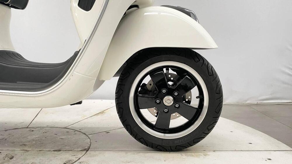 Vespa GTS 300 Super (2017 - 18) (7)