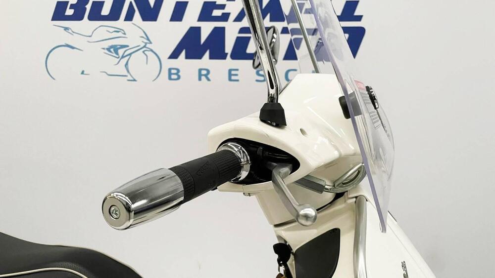 Vespa GTS 300 Super (2017 - 18) (9)