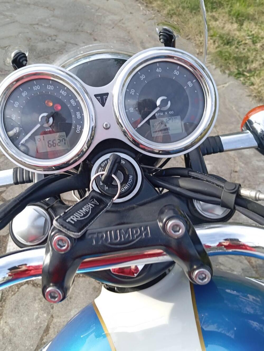 Triumph Bonneville T120 (2021 - 25)