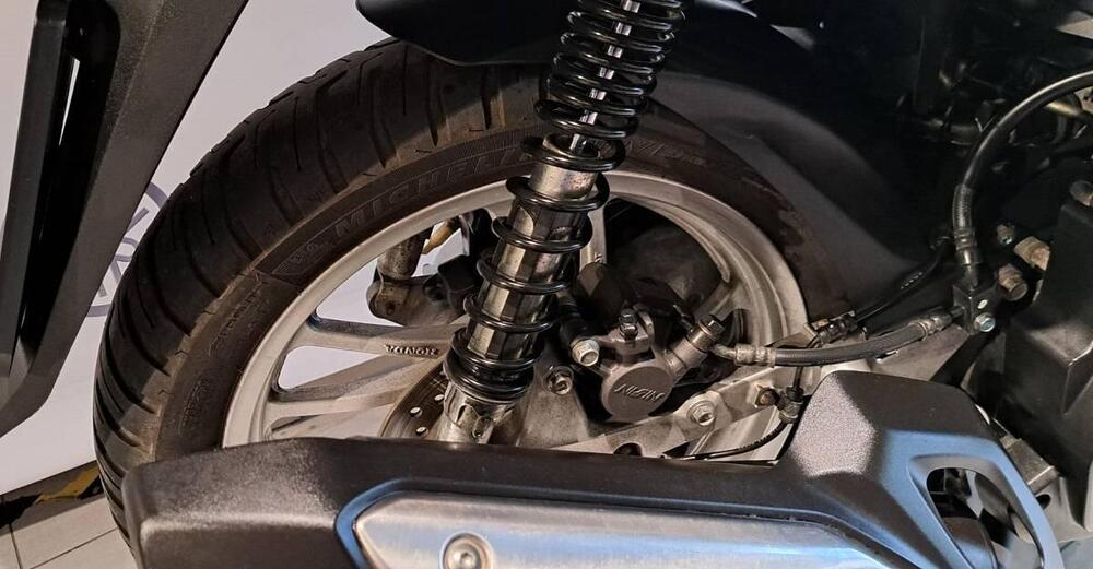 Honda SH 150 i ABS (2013 - 16) (4)