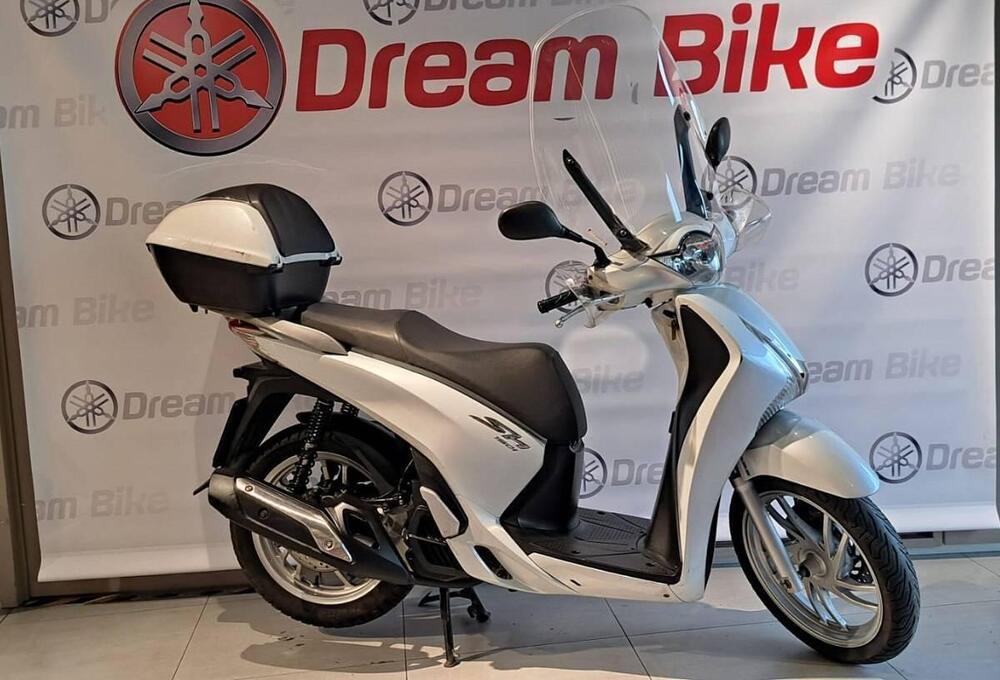 Honda SH 150 i ABS (2013 - 16) (2)