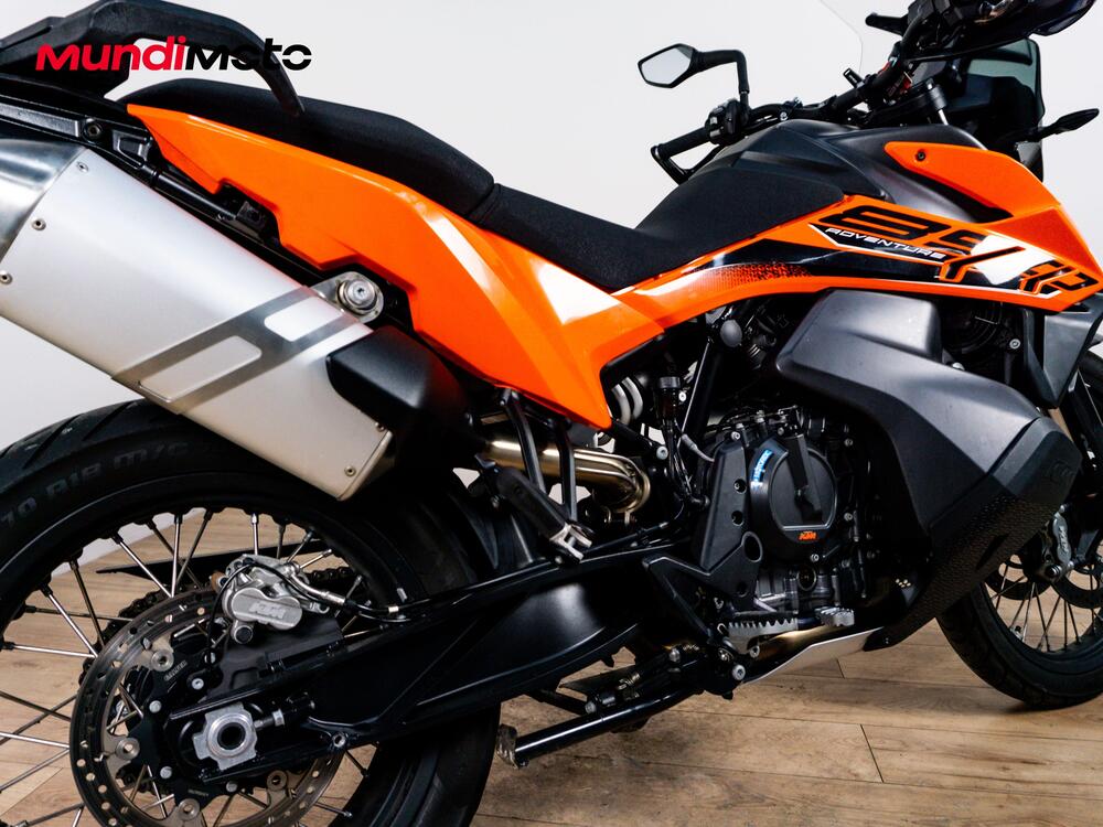 KTM 890 Adventure (2021) (4)