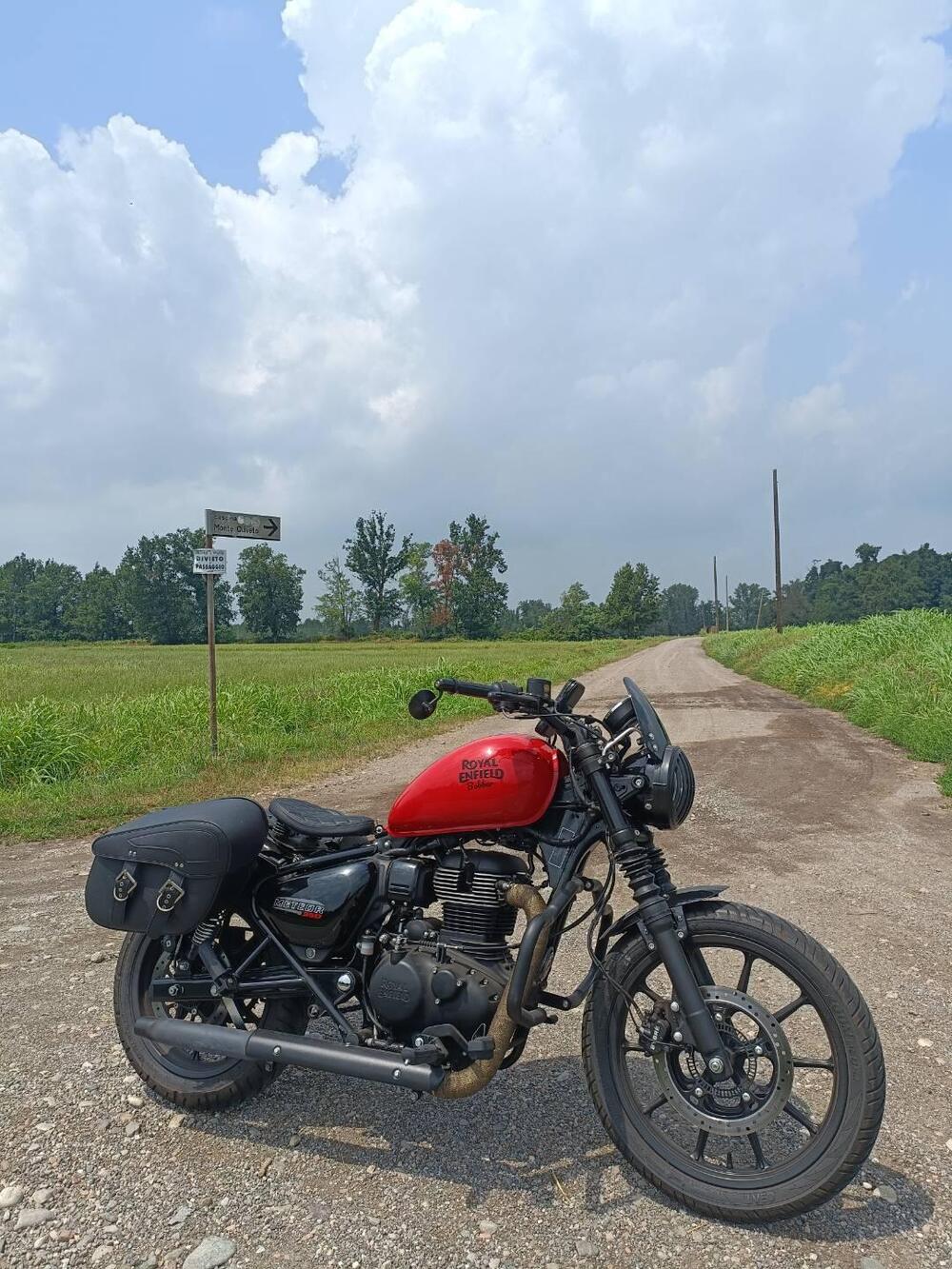 Royal Enfield Meteor 350 (2021 - 26) (4)