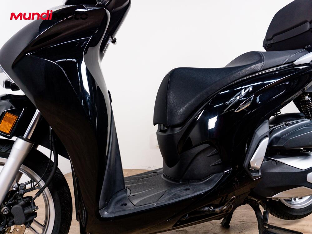 Honda SH 350i Sport (2025 - 26) (9)