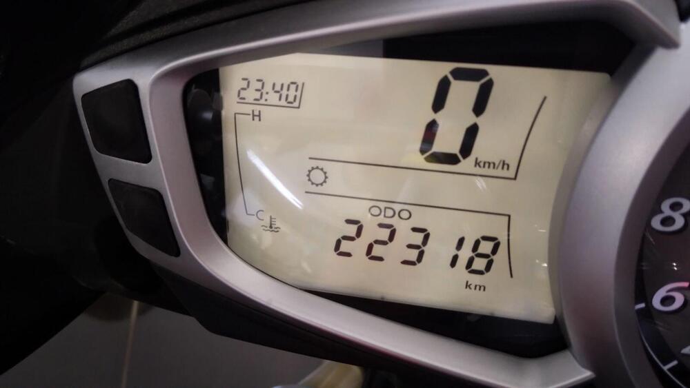 Triumph Street Triple (2007 - 12) (3)