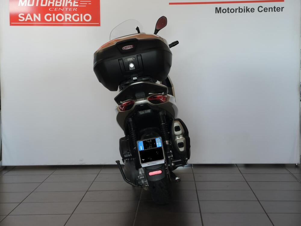 Piaggio Beverly 400 ABS-ASR (2021 - 24) (4)