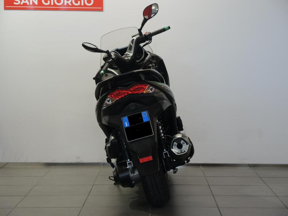 Kawasaki J 300 (2017 - 21) (4)