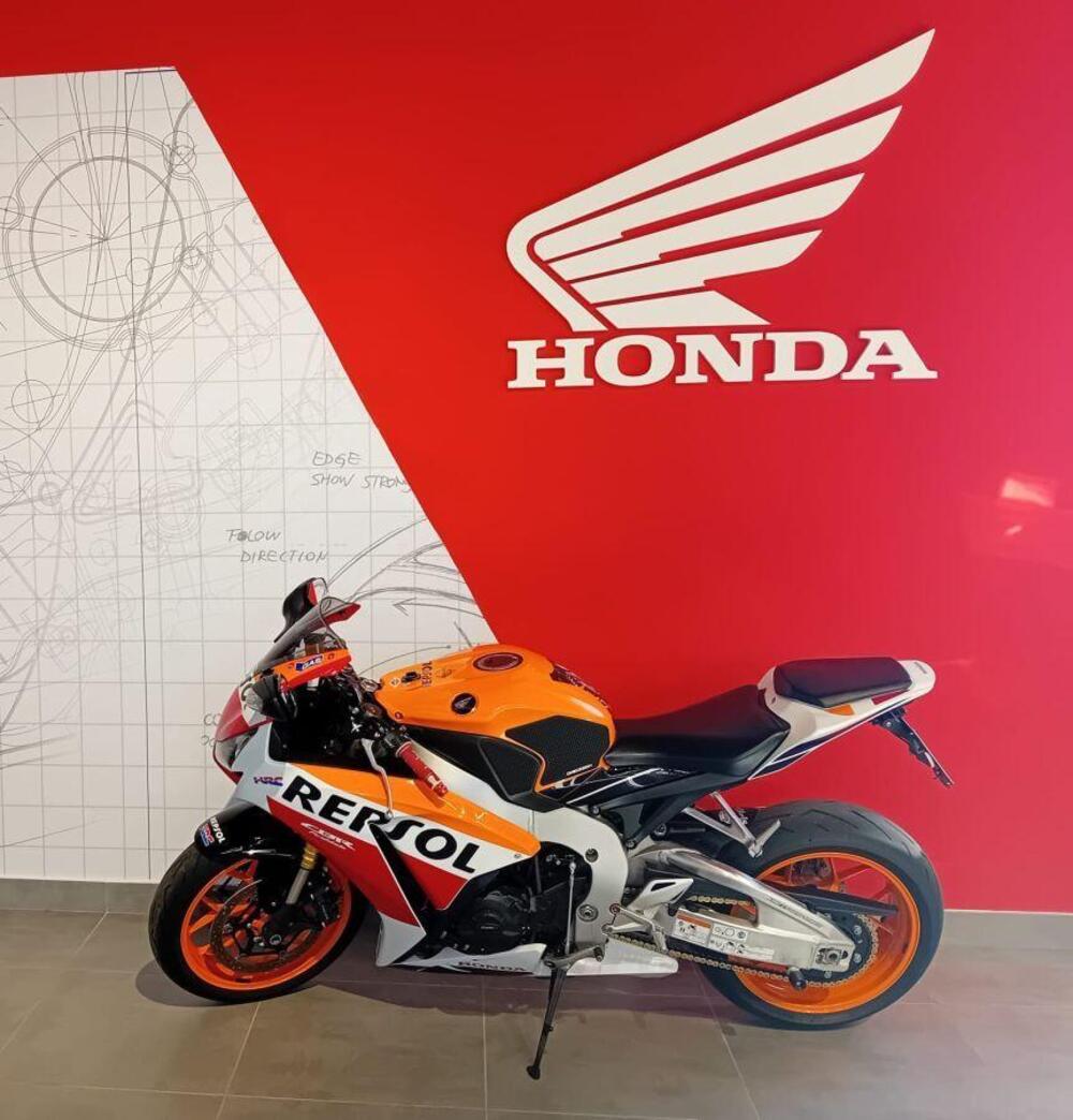 Honda CBR 1000 RR Fireblade (2012 - 16) (2)