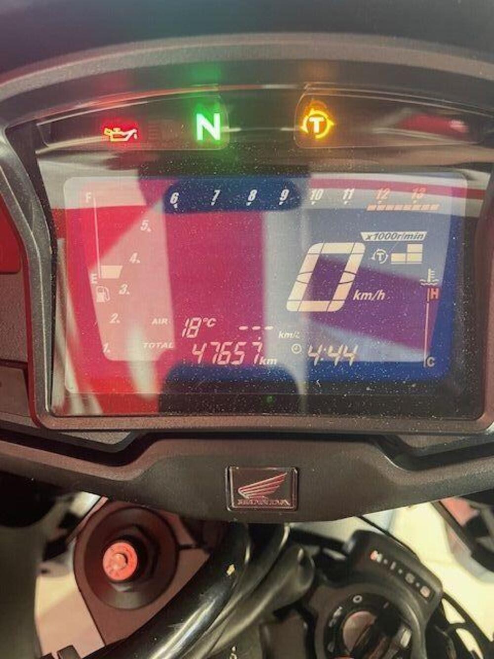 Honda Crossrunner Travel Edition ABS (2015 - 18) (4)
