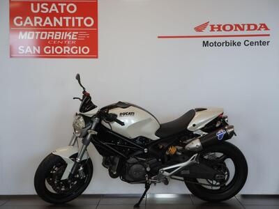 Ducati Monster 696 (2008 - 13) usata