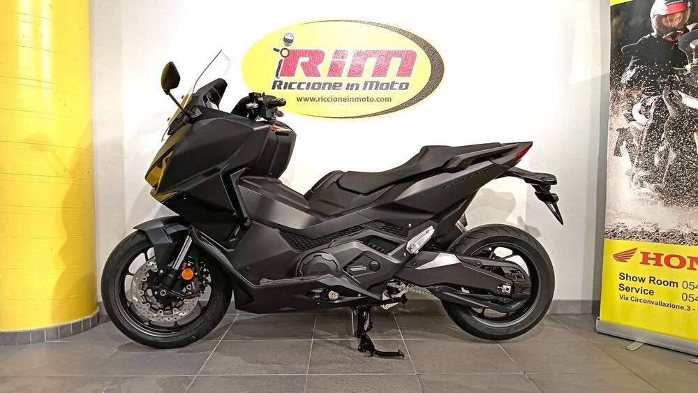 Honda Forza 750 (2025 - 26) (4)