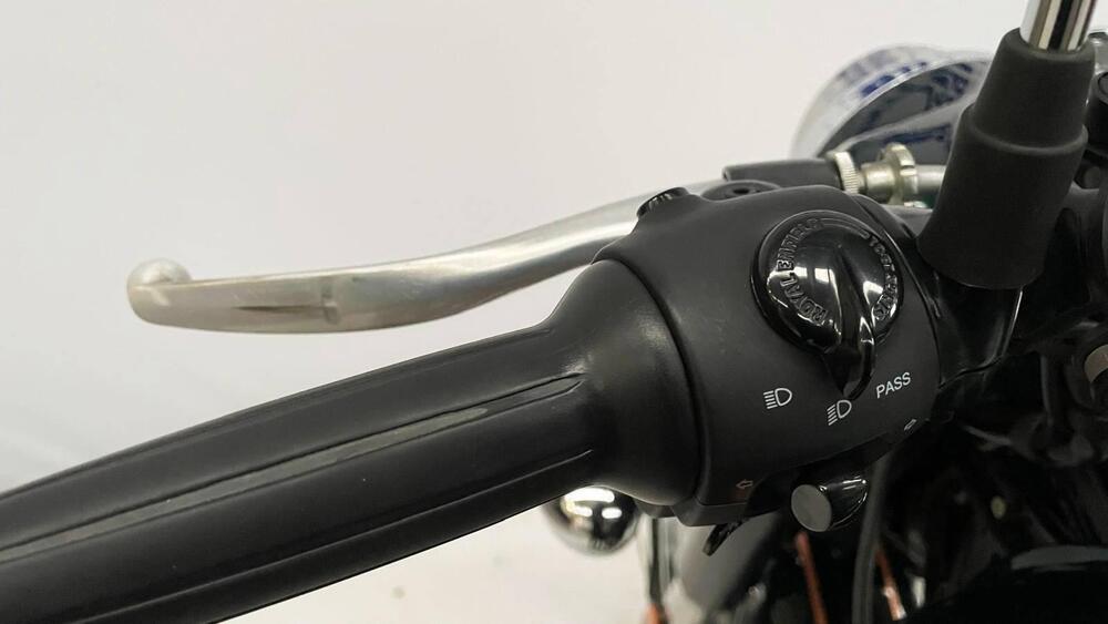 Royal Enfield Classic 350 (2021 - 26) (9)