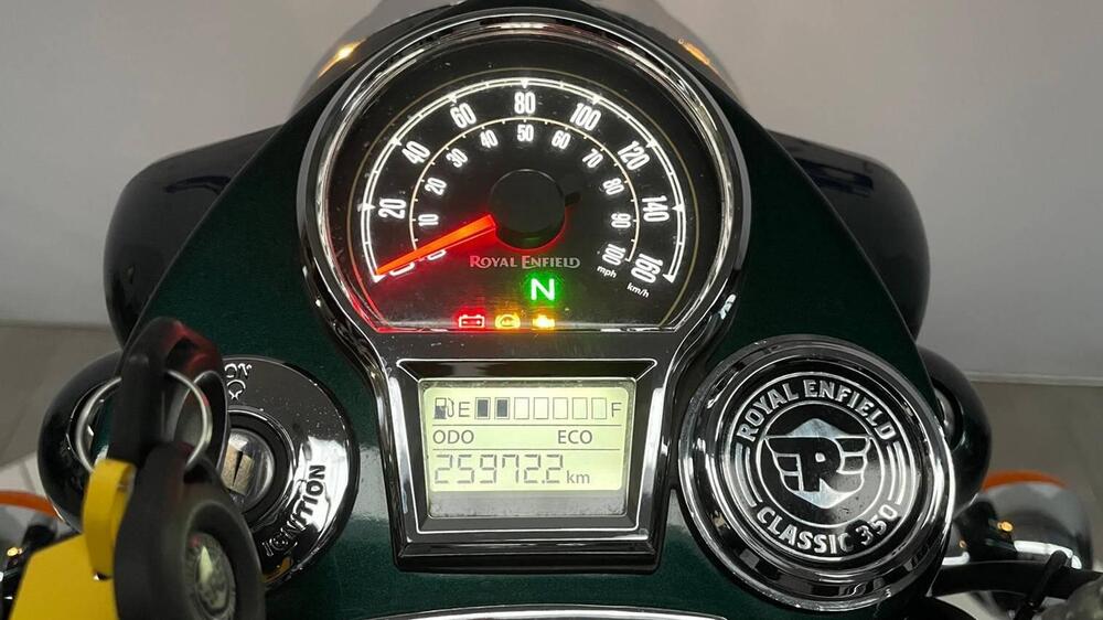 Royal Enfield Classic 350 (2021 - 26) (10)