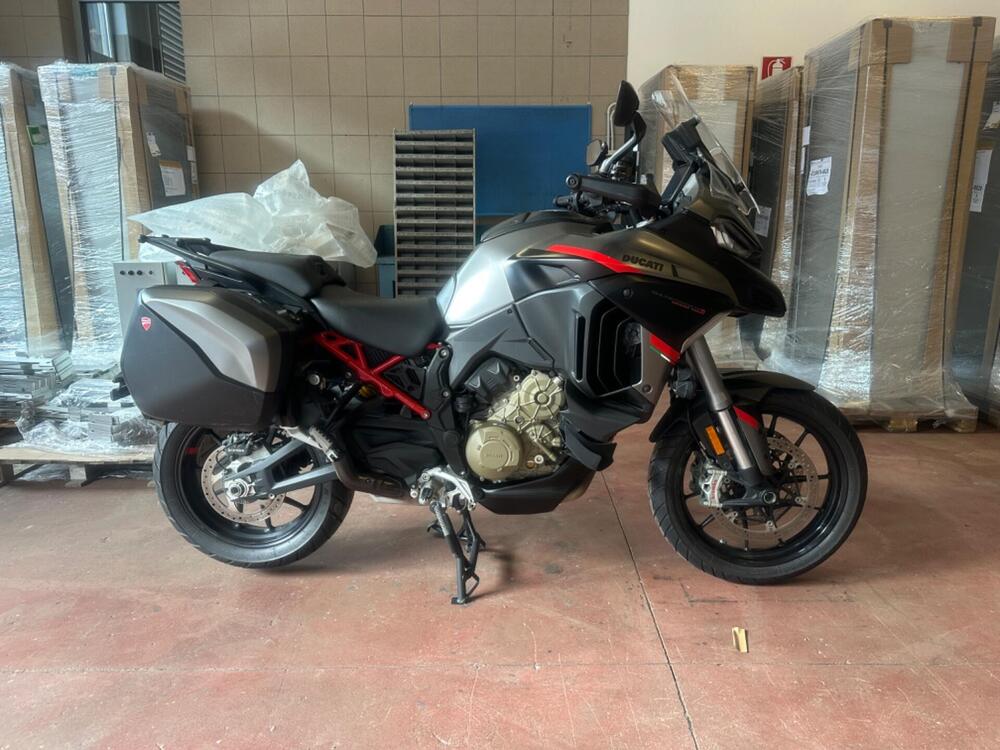 Ducati Multistrada V4 S Grand Tour (2024) (2)