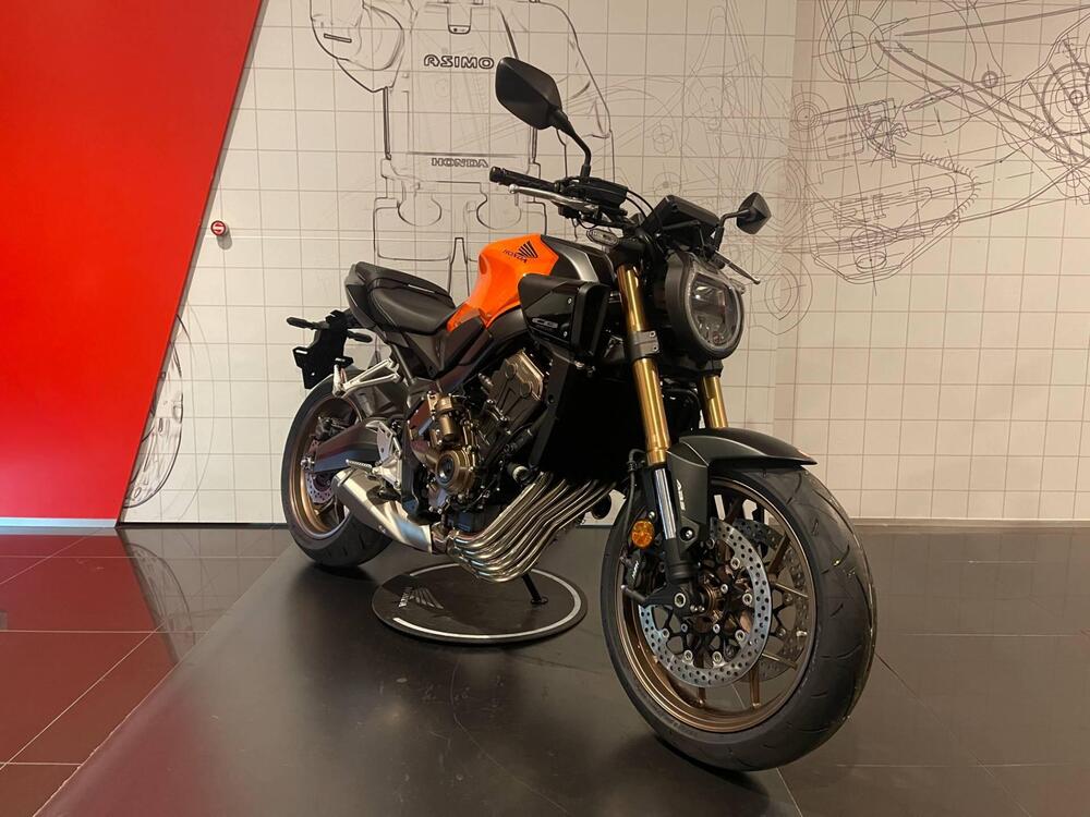 Honda CB 650 R E-Clutch (2024 - 26) (2)