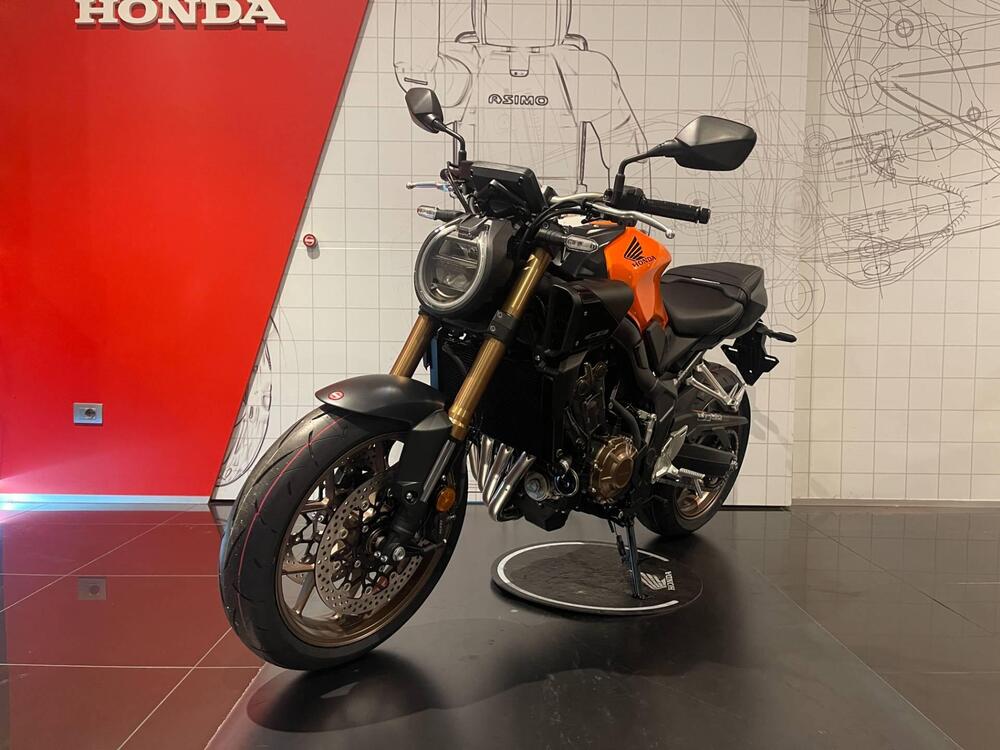 Honda CB 650 R E-Clutch (2024 - 26) (4)