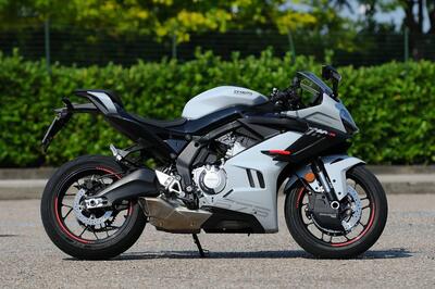 CFMOTO 675SR-R (2025 - 26) nuova