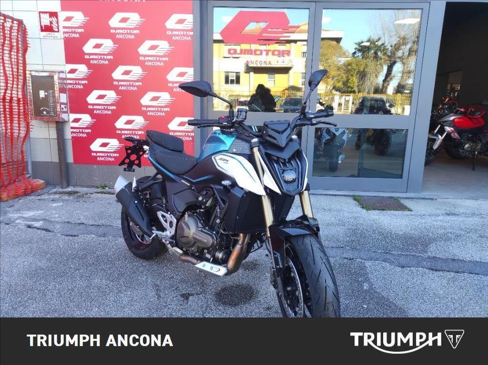 QJ Motor SRK 600 (2025 - 26)