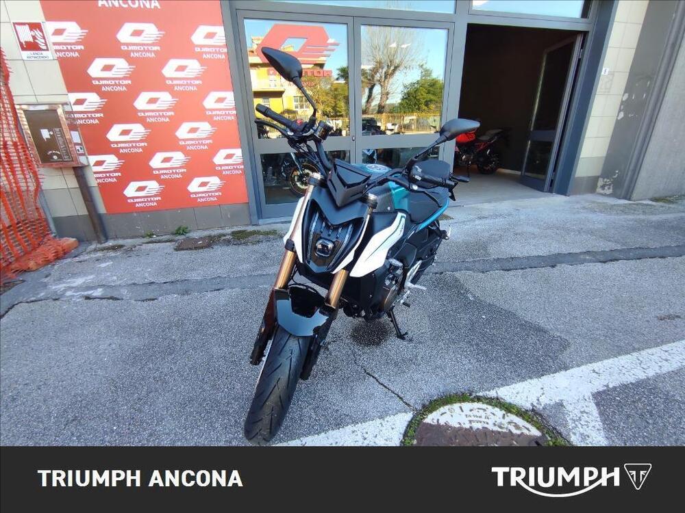 QJ Motor SRK 600 (2025 - 26) (2)