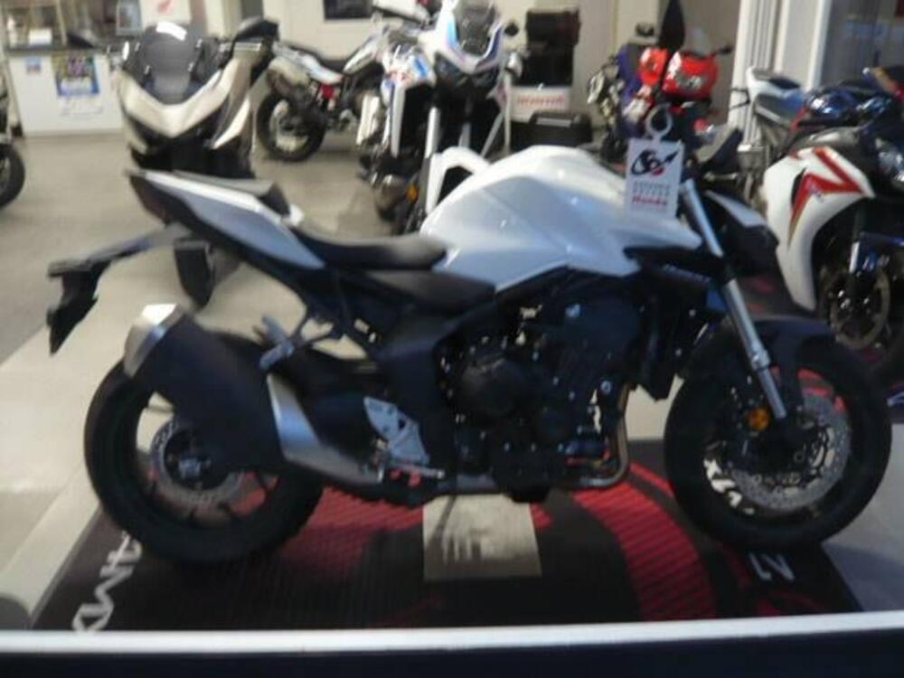 Honda CB 1000 Hornet (2025 - 26)