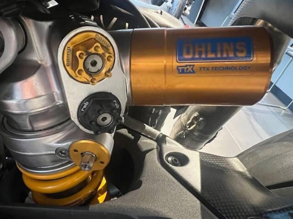 Ducati Panigale V4 R (2023 - 24) (4)