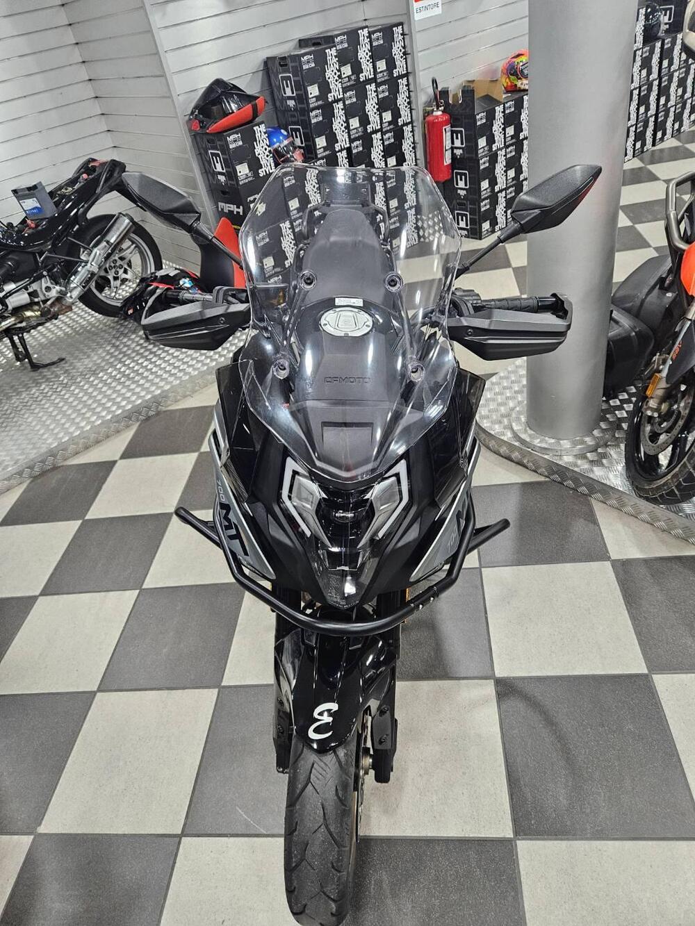 CFMOTO 700MT (2024 - 26) (3)