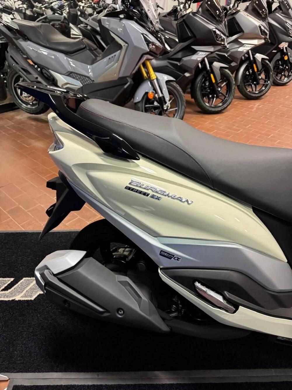 Suzuki Burgman Street 125 Executive (2023 - 26) (4)