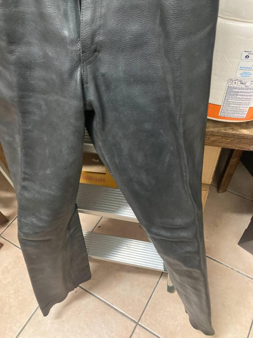 Pantaloni con bretelle pelle Bering (2)