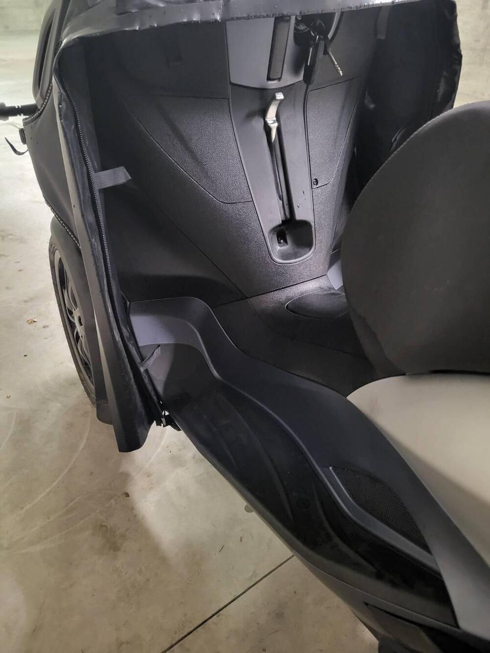 Piaggio MP3 300 ABS Hpe (2021 - 24) (5)