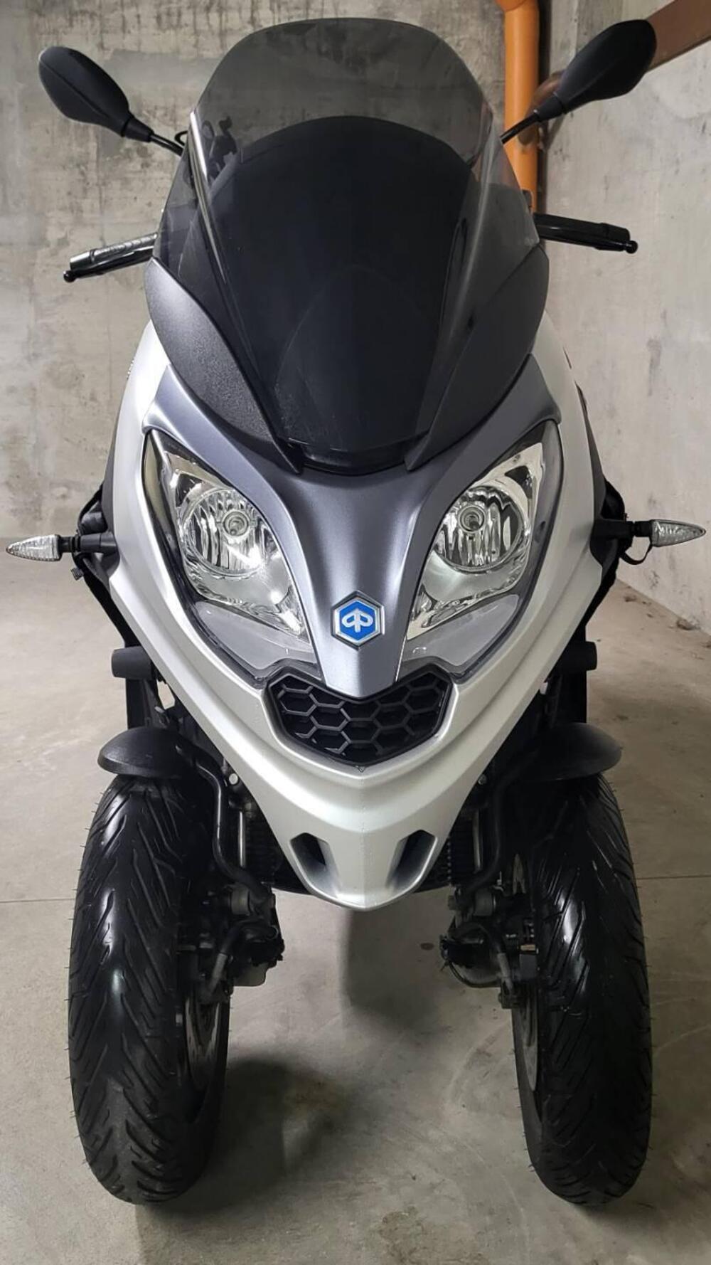 Piaggio MP3 300 ABS Hpe (2021 - 24) (9)