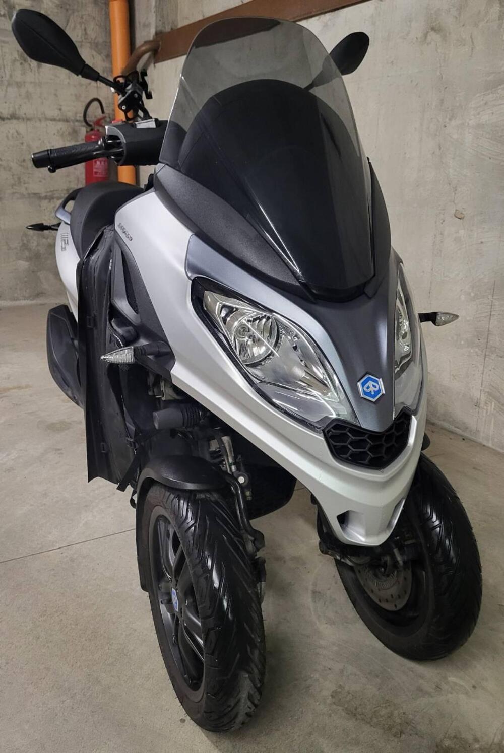 Piaggio MP3 300 ABS Hpe (2021 - 24) (10)