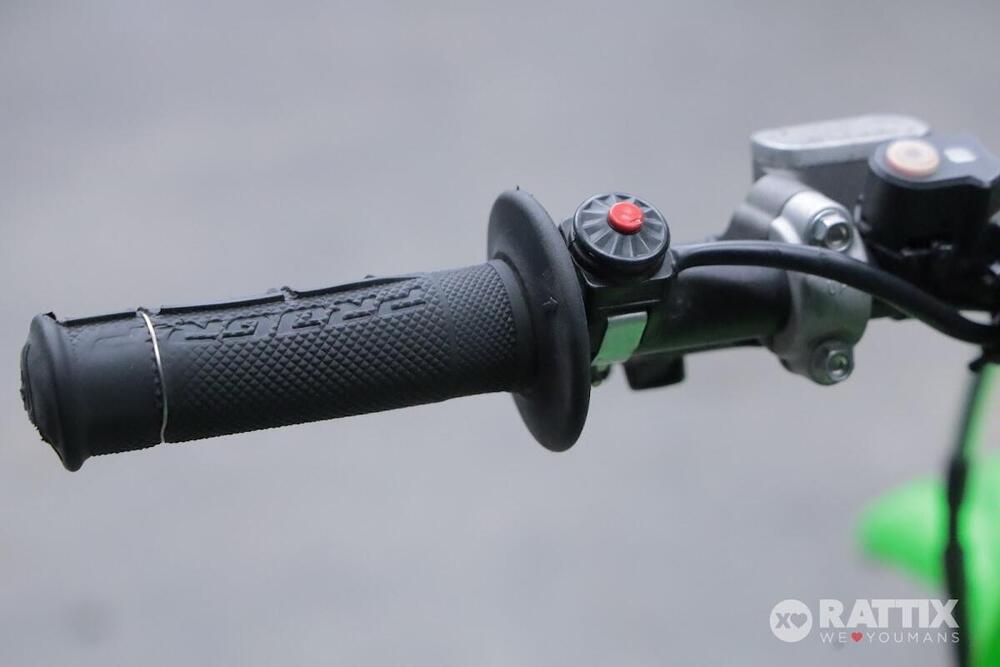 Kawasaki KX 450 F (2022) (11)