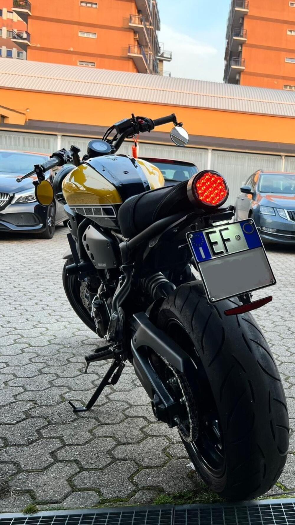 Yamaha XSR 700 ABS 60th Anniversary (2016 - 18) (2)