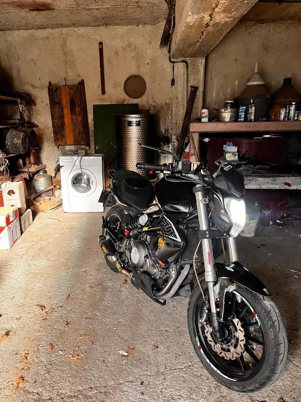 Benelli BN 302 (2014 - 16) (2)