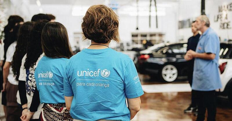 BMW Group e UNICEF: 330.000 giovani verso il futuro con il programma "BRIDGE"