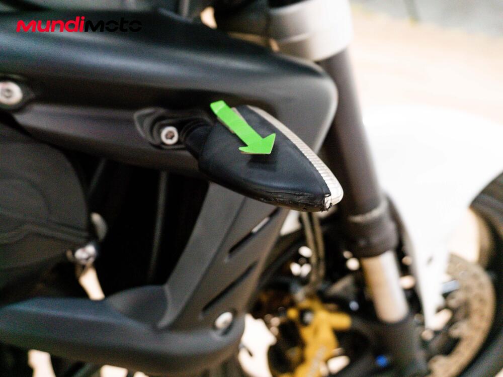 Triumph Street Triple R (2009 - 12) (16)