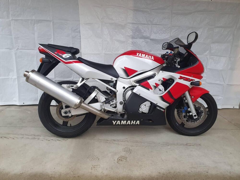 Yamaha YZF R6 (1999 - 00) (3)