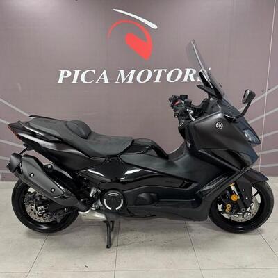 Yamaha T-Max 560 Tech Max (2022 - 24) usata