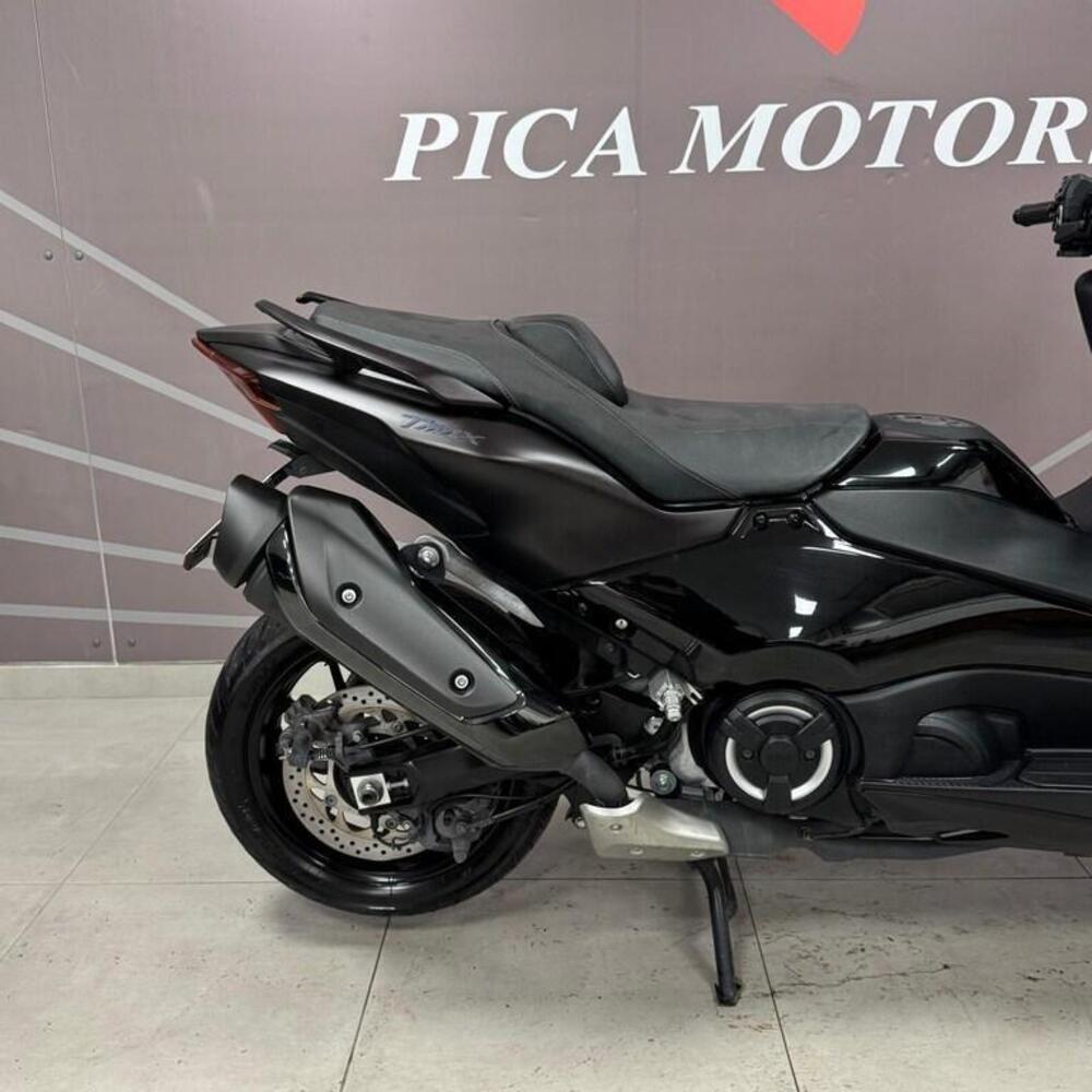 Yamaha T-Max 560 Tech Max (2022 - 24) (2)