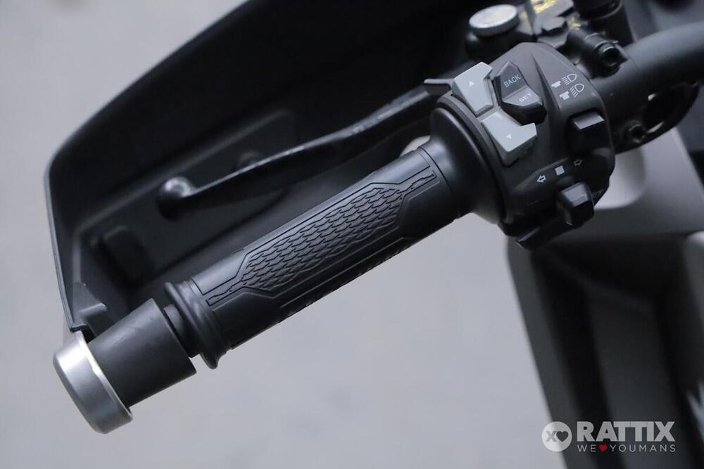 Moto Morini X-Cape 650 (2021 - 26) (11)