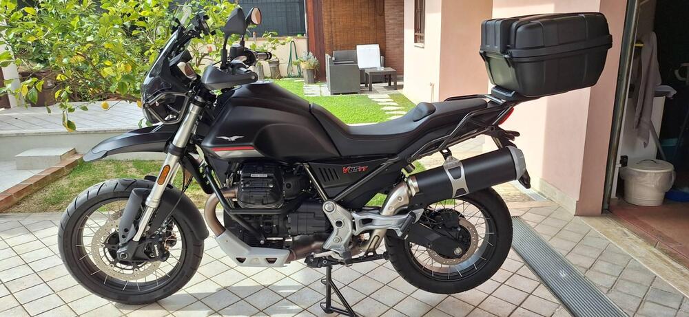Moto Guzzi V85 TT (2021 - 23)